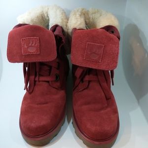 BEARPAW, women's boots. Size 8 NEW!!!